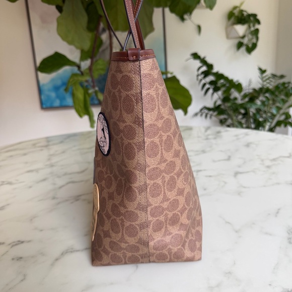 NWOT Coach X Peanuts City Tote In Signature Canvas With Patches CBJ91 Tan/Brown - Picture 5 of 16